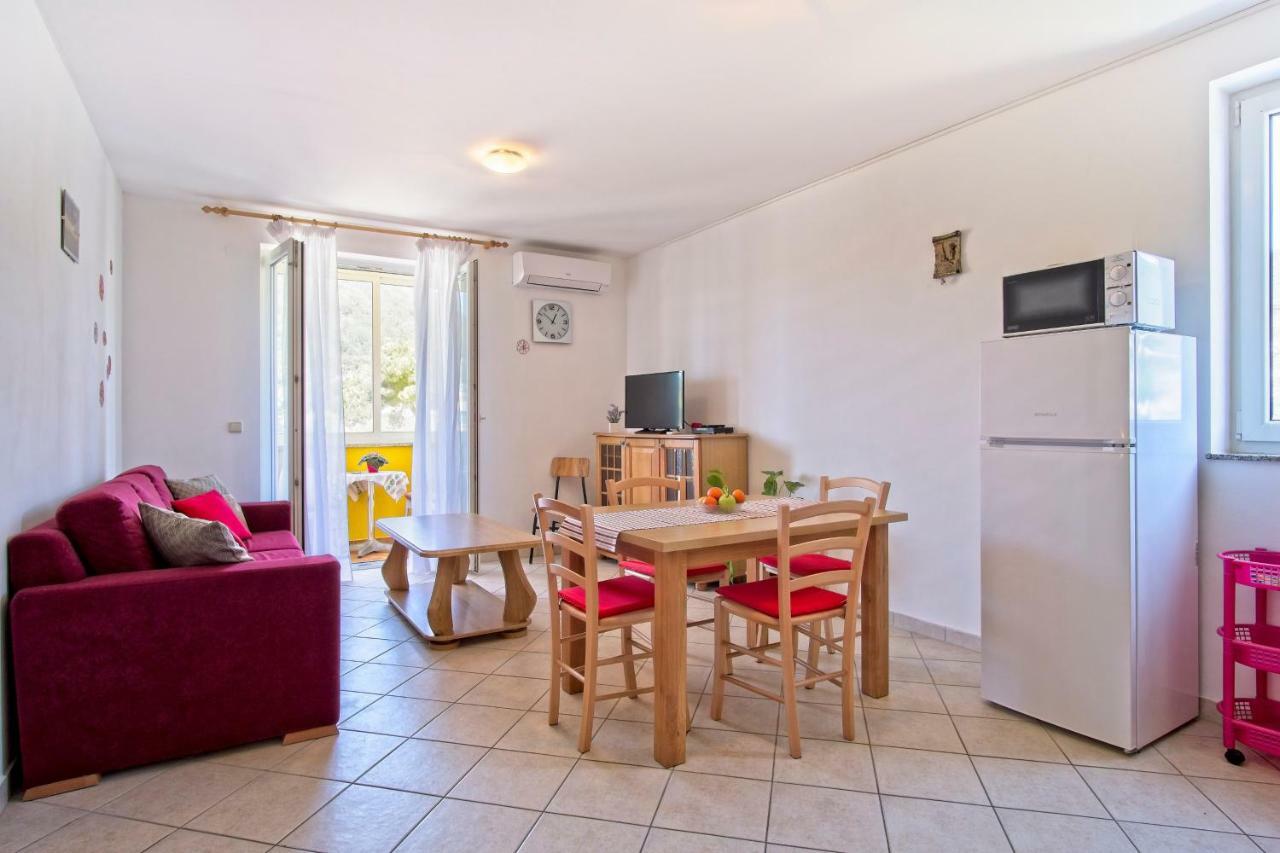 Apartment Chiara Martinscica Extérieur photo